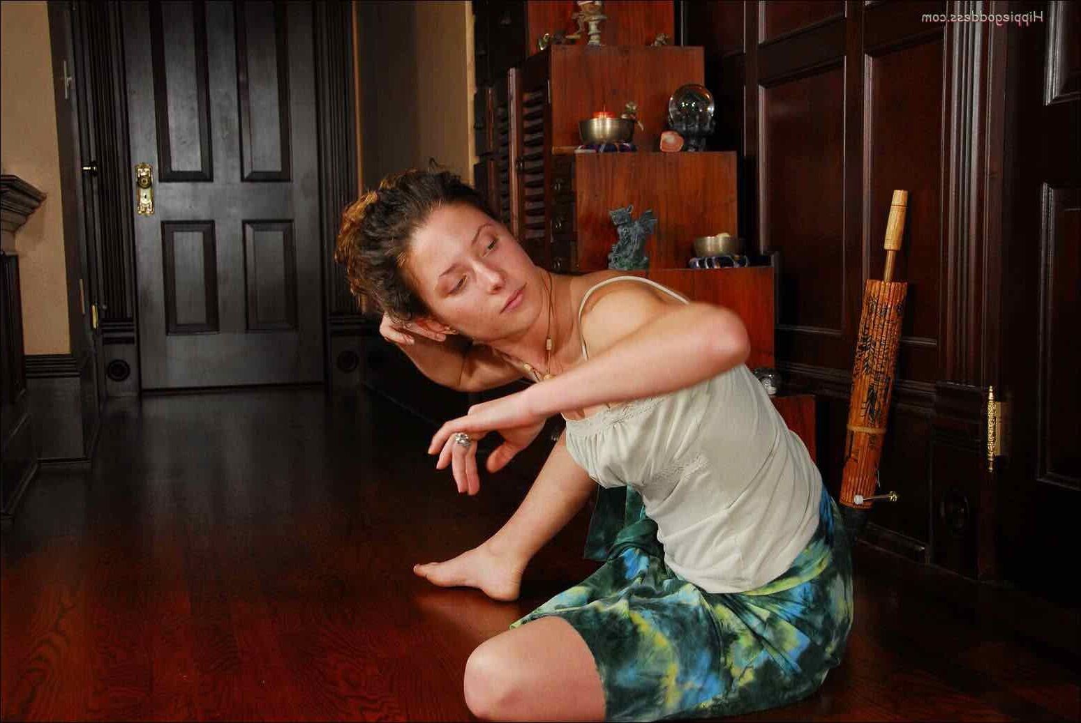 HippieGoddess SERQUET Toys on the floor