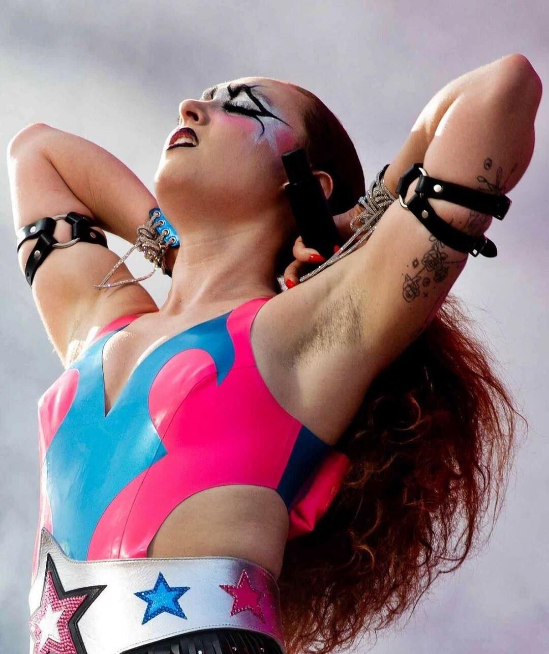 Hairy Celebrity Armpits 